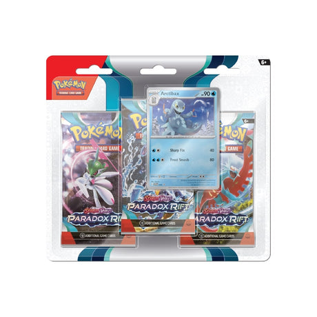 Blister paket Paradox Rift z 3 booster paketi, promo kartico Arctibax, ter vsak paket z 10 kartami in osnovno energijo.